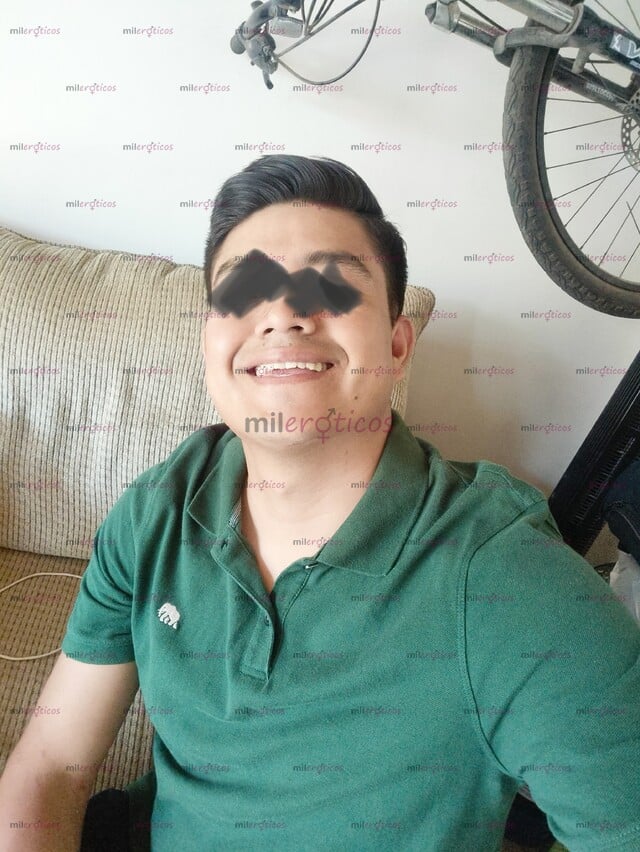 FOTOS DE JOVEN DOTADO CON GUSTO POR MUJERES MADURAS. TENGAMOS UNA CITA