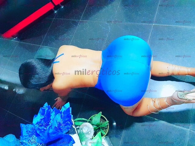 FOTOS DE MORENA EXPLOSIVA DISFRUTA D UN SERVICIOS SIN PROBLEMA TODO RICO.. DELICIOSO