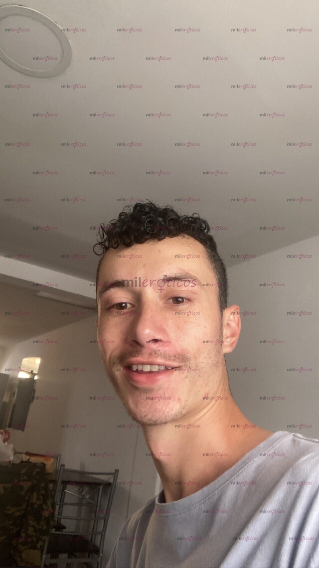 FOTOS DE MACHO CON VERGA DURA!! FULL ERECCION. TE COMPLACE TUS FETICHES