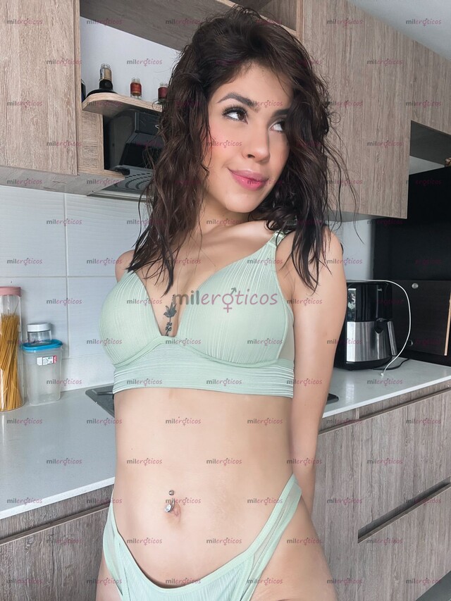 FOTOS DE CHICA SEXY LINDA Y COMPLACIENTE DISPUESTA A CUMPLIR TODAS TUS FANTASIAS