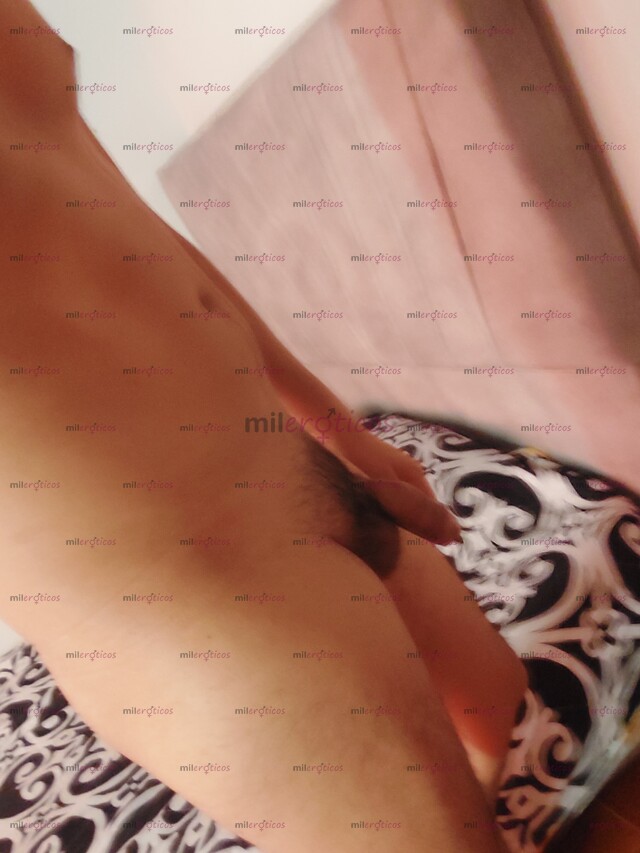 FOTOS DE SERVICIO DISPONIBLE PARA SOLO DAMAS , LLAMAME Y TE ATENDERE