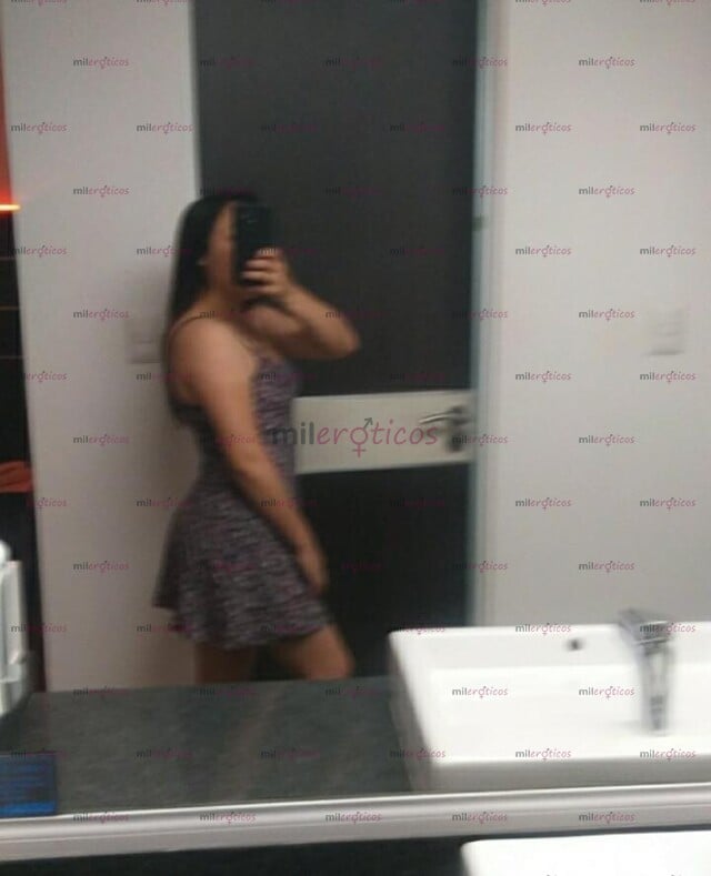 FOTOS DE HOLA ME LLAMO ADRIANA TENGO 21 AÑOS DE EDAD,ME GUSTA DIVERTIRME,DAR PLACER Y QUE