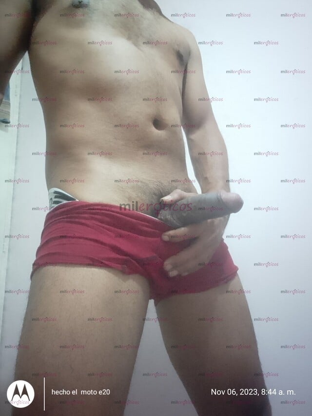 FOTOS DE CHAMO ALEX REGRESA PA PARTIR CULOS CON VERGA GRUESA Y LECHERA