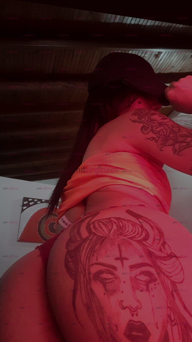 FOTOS DE NIÑA NINFOMANA TATUADA 100% COMPLACIENTE CON GANAS DE MAMAR ETC