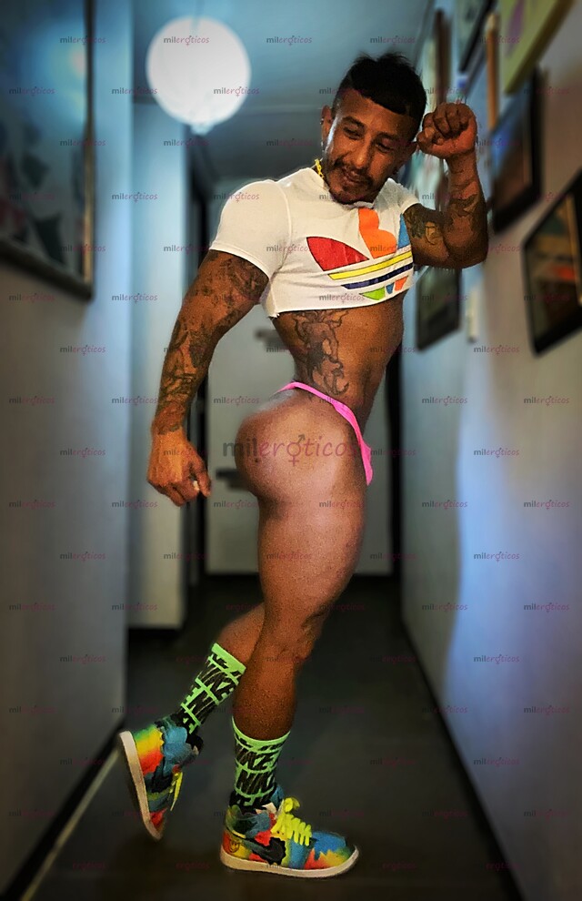 FOTOS DE PACO CHULO COMPLACIENTE, AGUANTADOR Y FETICHISTA