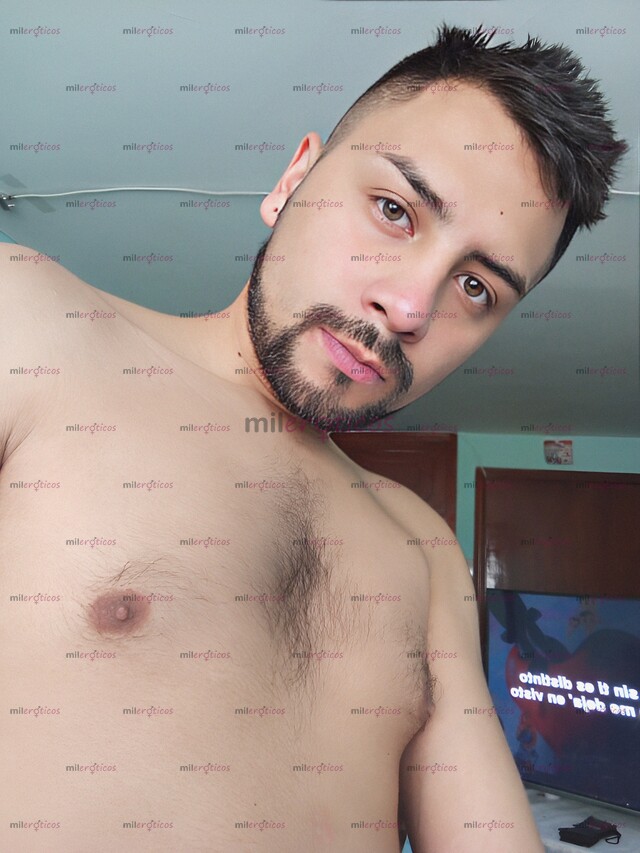 FOTOS DE HOMBRE SERIO DELGADO CON SITIO DISPONIBLE EN KENNEDY O DOMICILIOS