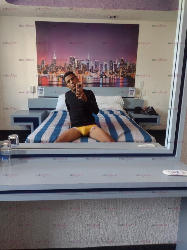 FOTOS DE SOY VENEZOLANO DOTADO 20CTM DE PLACER PARA DARTE VEN Y DISFRUTA DE MI SERVICIO