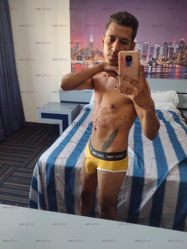 FOTOS DE SOY VENEZOLANO DOTADO 20CTM DE PLACER PARA DARTE VEN Y DISFRUTA DE MI SERVICIO