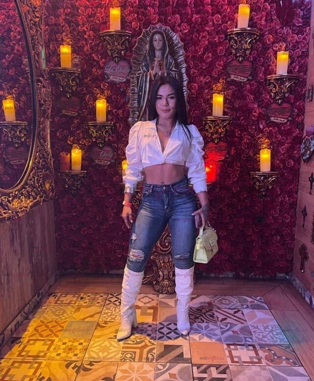 FOTOS DE HOLA MUCHU GUSTO SOY VALERIA TENGO 19 AÑOS ESTOY EN MEDELLÍN