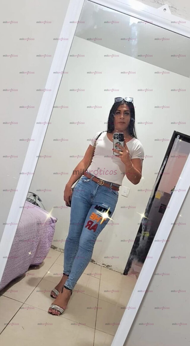 FOTOS DE HERMOSA CHICA TRANS DISPUESTA A COMPLACERTE EN TUS MAS LOCAS Y RICAS FANTACIAS