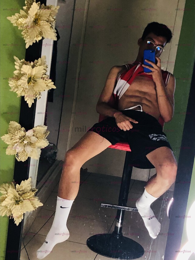 FOTOS DE NIÑO DULCE Y COMPLACIENTE FULL VERGON Y LECHERO