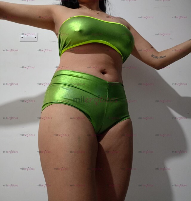 FOTOS DE LINDA TETONA CON GANAS DE PASAR UN MOMENTO AGRADABLE