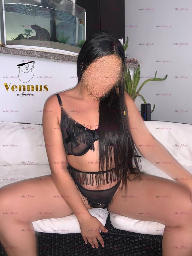 FOTOS DE PROMOCIÓN. SEXI ARDIENTE Y JUGUETONA MUJER PARA SERVICIO VIRTUAL