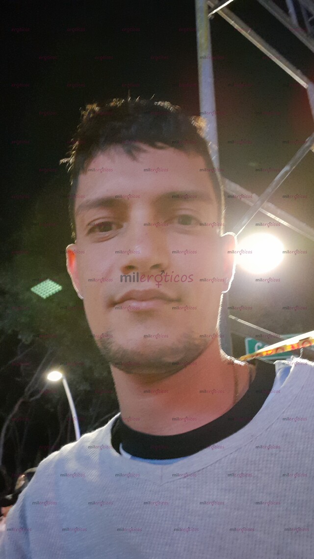 FOTOS DE HOLA SOY DEIVI SOY UN JOVEN DESCOMPLICADO Y DISCRETO