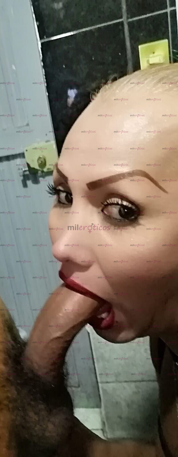 FOTOS DE KENYA RENDÓN...........................GARGANTA PROFUNDA Y LENGUA DE TERCIOPELO.