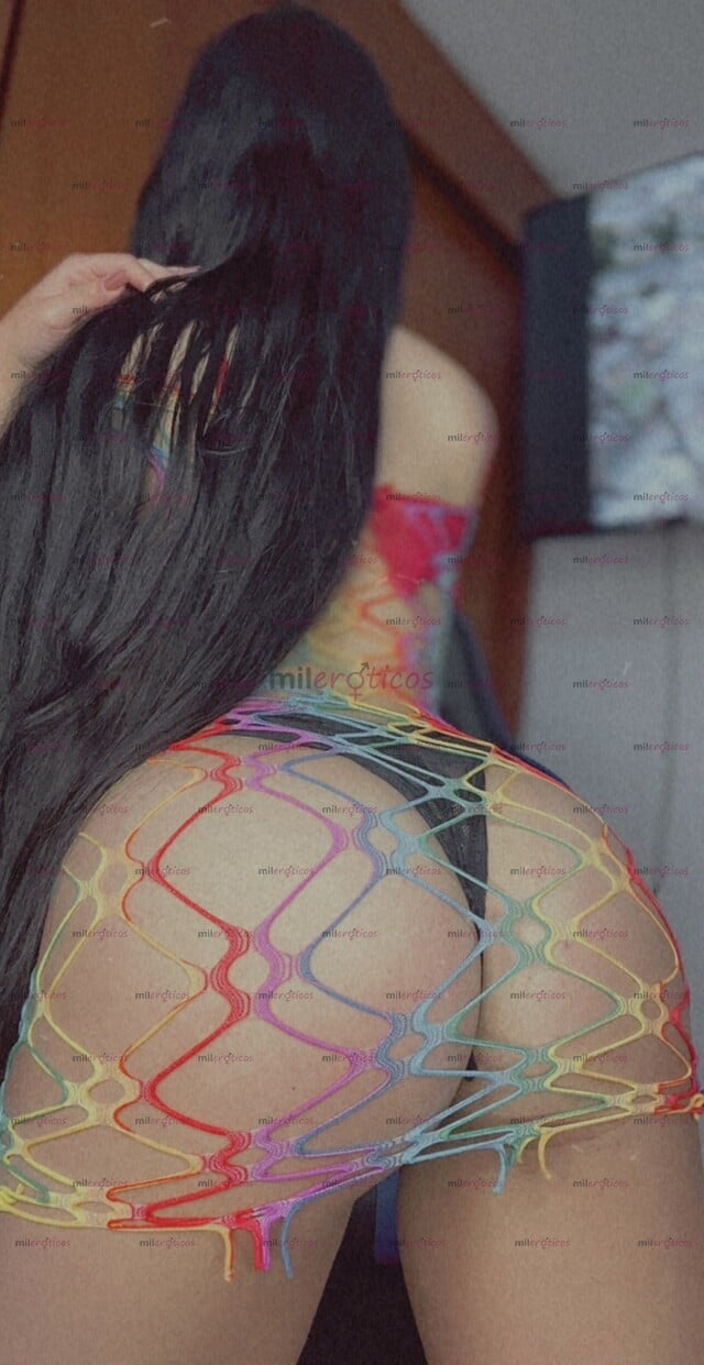 FOTOS DE VENEZOLANA, CON JUGUETES, BLANQUITA DE 20 AÑITOS