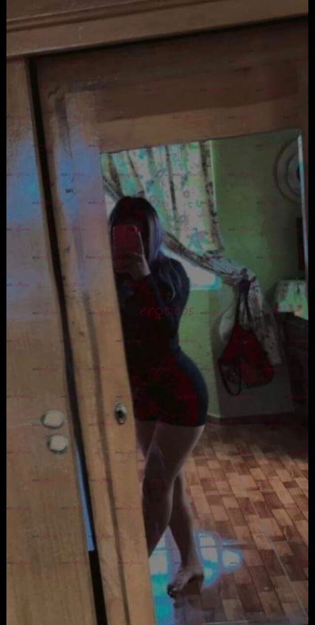 FOTOS DE TENGO 22 AÑOS MI AMOR SOY MUY CHACHONDA, SOY UNA CHICA LINDA Y CON UN CUERPO RIC