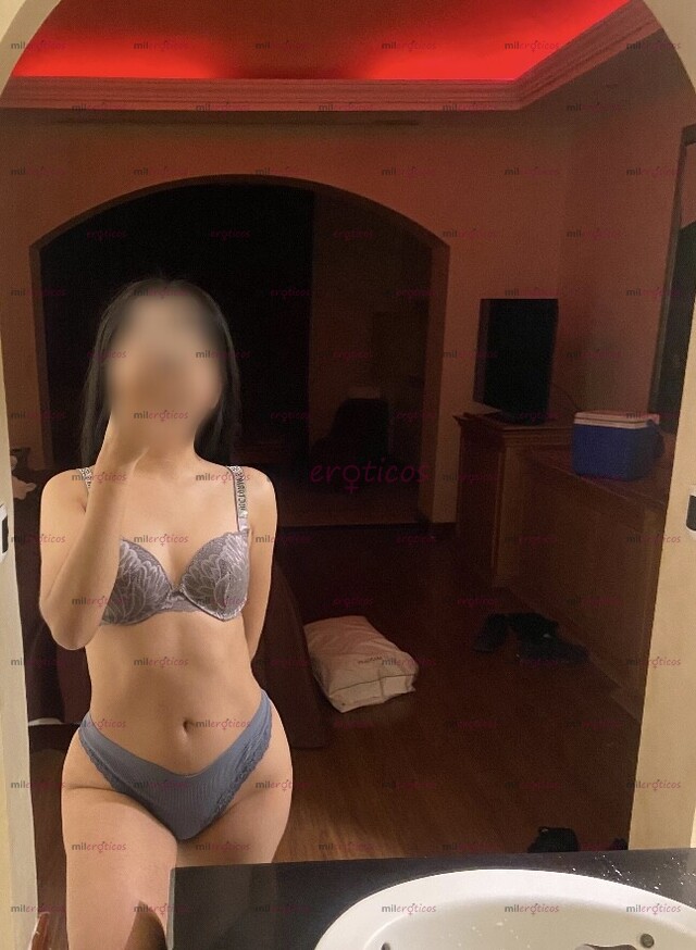 FOTOS DE JULIETA 22 AÑOS, CUERPO DELGADITO Y ESTILO PETIT.