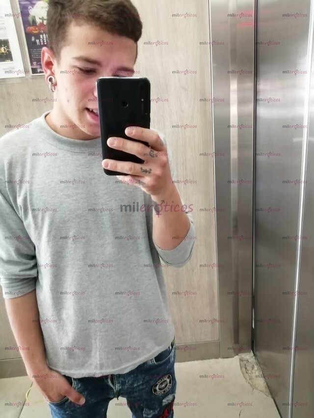 FOTOS DE HOLA BUSCO SUGAR MAMI ME LLAMO DAVID GIGOLO