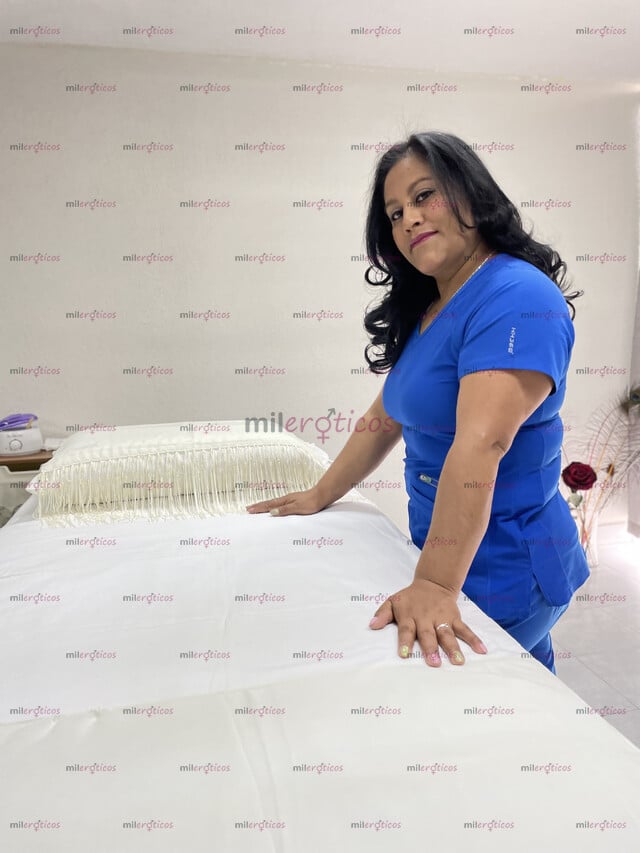 FOTOS DE MASAJE SUPER EROTICO Y RELAJANTE POR MASAJISTA PROFESIONAL (MASAJE WENDY)