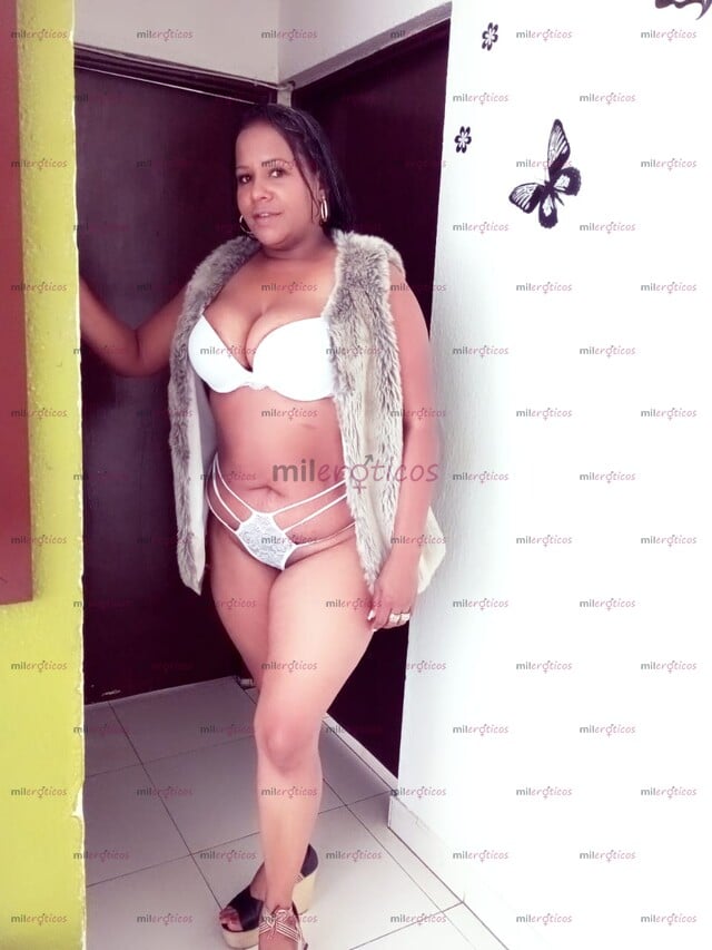 FOTOS DE LINDA HERMOSA MORENA DISPONIBLE PARA HACERTE UN RIKO MASAJE TANTRICO