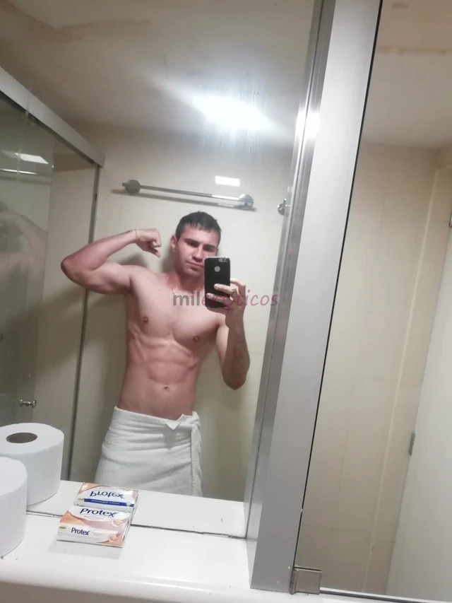 Tienes ganas de pasar un gran momento sin ningun compromiso con un joven fino educado pues aqui me tienes conmigo disfrutaras tanto como no te puedes...