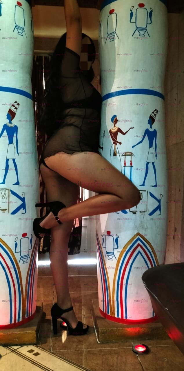 FOTOS DE MORENITA MUY CACHONDA, ME LLAMO GIZA TENGO 20 AÑITOS BB......