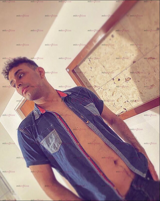 FOTOS DE SERIO DISCRETO, TENGO UNA VERGA DE 21 CM, SOY COSTEÑO XXL, VERSATIL, 190 CM