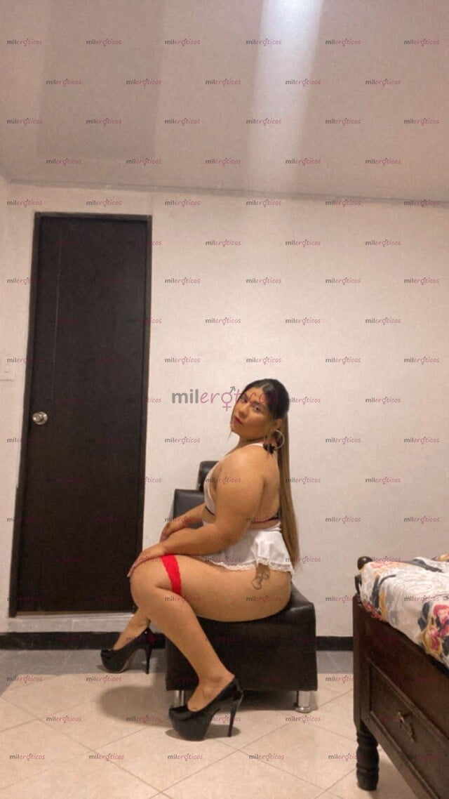 FOTOS DE VALERIA MARTINEZ CULONA, PIERNONA, NINFOMANA, FEMENINA.
