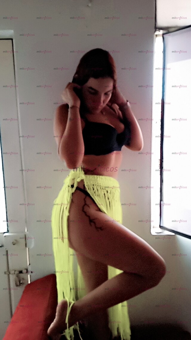 FOTOS DE SOY UNA CHICA DE 23 AÑOS CON BASTANTE EXPERIENCIA ME GUSTA CHUPARLO BIEN RICO HA