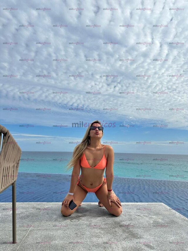 FOTOS DE COLOMBIANA DE PRIMER NIVEL, ROSARIO 22 AÑOS NUEVA EN MÉRIDA