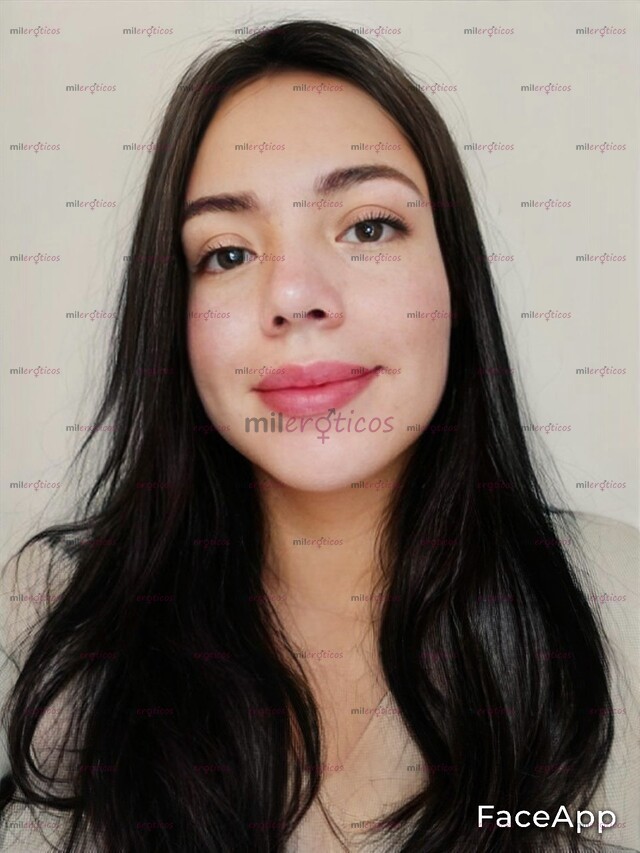 FOTOS DE CHICA LINDA TRAVESTI DE CLÓSET, COMPLACIENTE Y DISCRETA!