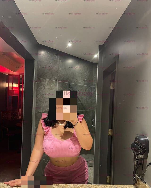 FOTOS DE HERMOSA,VOLUPTUOSA, TODO EN UNA SOLA MUJER, NALGONA Y CHICHONA.