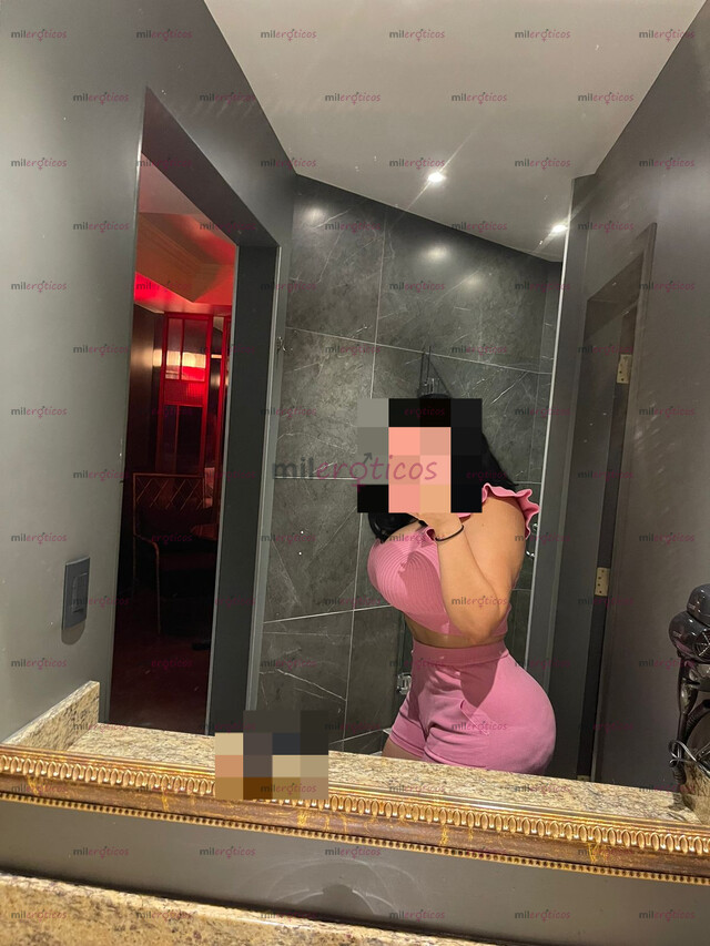 FOTOS DE HERMOSA,VOLUPTUOSA, TODO EN UNA SOLA MUJER, NALGONA Y CHICHONA.