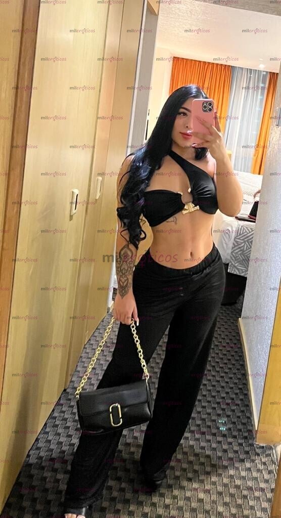 FOTOS DE COLOMBIANA TRATO DE NOVIOS, BESOS, ORAL VAGINAL FIESTERA RISUEÑA Y BIEN CALIENTE