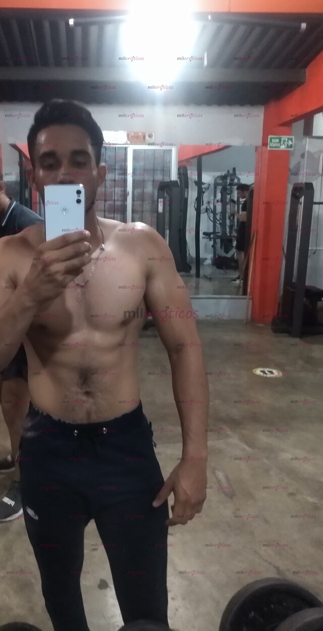 FOTOS DE SOY UN CHICO MUY CALIENTE MUY EXPRESIVO QUE LE GUSTA CONOCER COSAS NUEVAS