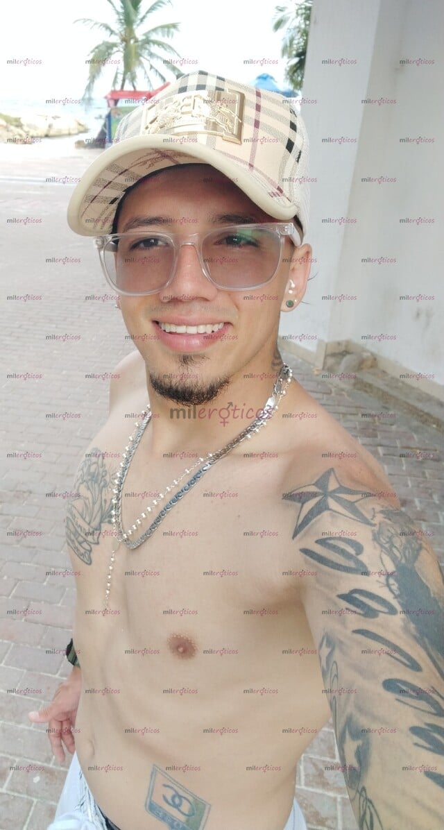 FOTOS DE SOY UN CHICO DELGADO DISPUESTO A COMPLACER TODOS TUS DESEOS Y FANTASIAS