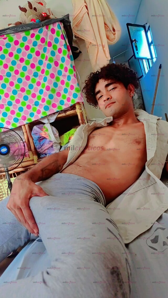 FOTOS DE VENEZOLANO ARRECHO PARA TI DISPONIBLE 24 7 PARA QUE LA PASEMOS RICO VAMOS ANÍMAT