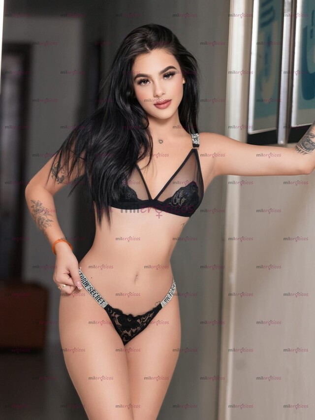 FOTOS DE LUNA BELLÍSIMA PAISITA INICIANDO EN EL AMBIENTE