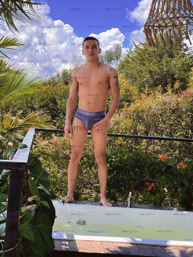 FOTOS DE DANIEL COLOMBIANO SERIO RESERVADO,VERGON ARRECHO LECHERO DOMINANTE