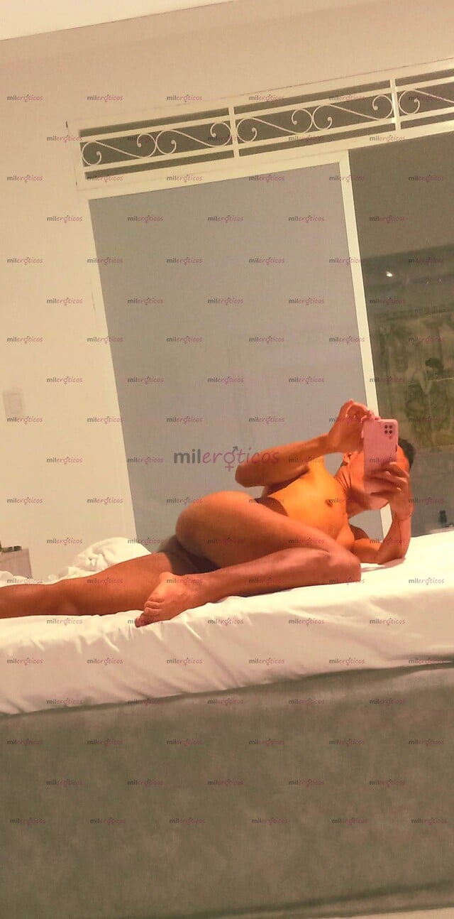 FOTOS DE SOY ANDRES CON GANAS DE MUCHO SEXO SOY VERSATIL