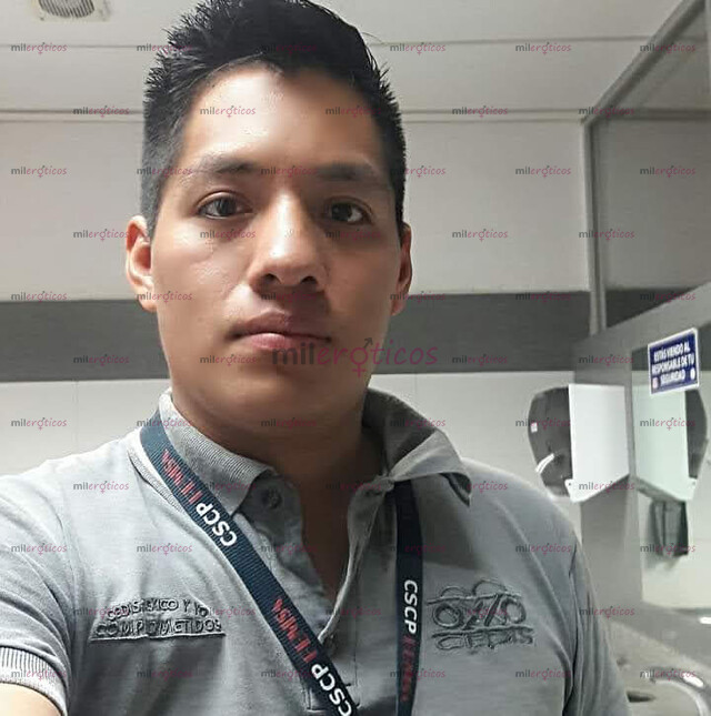 FOTOS DE ALEJANDRO COMPLACIENTE CARIÑOSO PASEMOS UN BUEN RATO