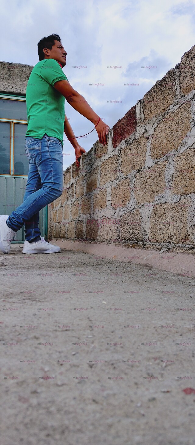 FOTOS DE ALEJANDRO COMPLACIENTE CARIÑOSO PASEMOS UN BUEN RATO