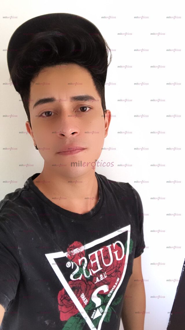 FOTOS DE GIIO! GUAPO TWINK, VERS MAS PASIVO, MUY COMPLACIENTE!!