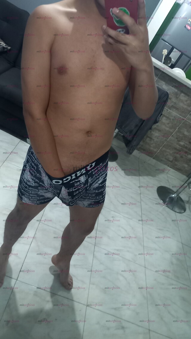 FOTOS DE JOVEN VERGON ACTIVO Y MUY ARRECHO DISPONIBLE PARA UNA EXCELENTE EXPERIENCIA!!!