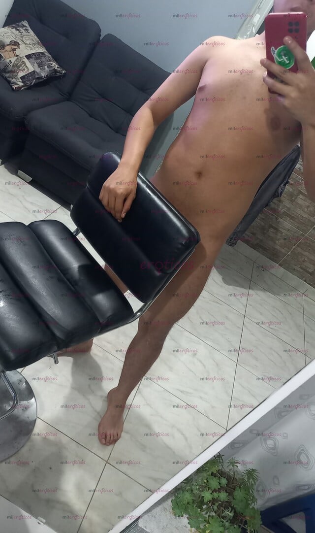 FOTOS DE JOVEN VERGON ACTIVO Y MUY ARRECHO DISPONIBLE PARA UNA EXCELENTE EXPERIENCIA!!!
