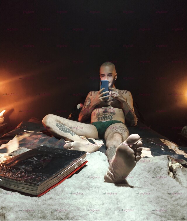 FOTOS DE ESCORT, TATUADOR Y PERFORADOR PROFESIONAL