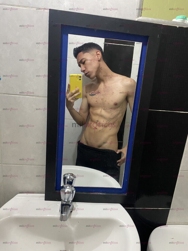 FOTOS DE CHICO JOVEN, ATRACTIVO CON GANAS DE PASARLA BIEN
