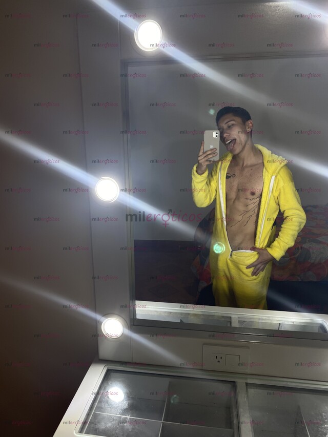 FOTOS DE CHICO JOVEN, ATRACTIVO CON GANAS DE PASARLA BIEN