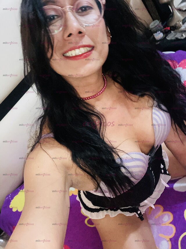 FOTOS DE UNA RICA Y DULCE CHICA MAMADORA EXPERTA EN PRIMERISOS CONTÁCTAME